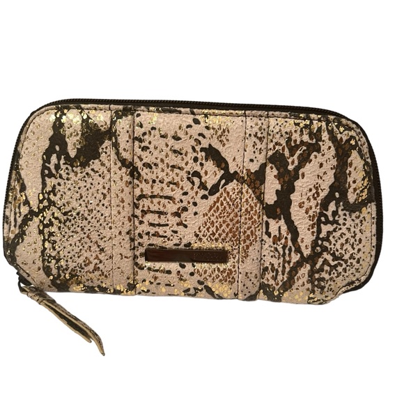 Kenneth Cole Reaction Animal Print Metallic Gold Wallet NWOT - Picture 1 of 6